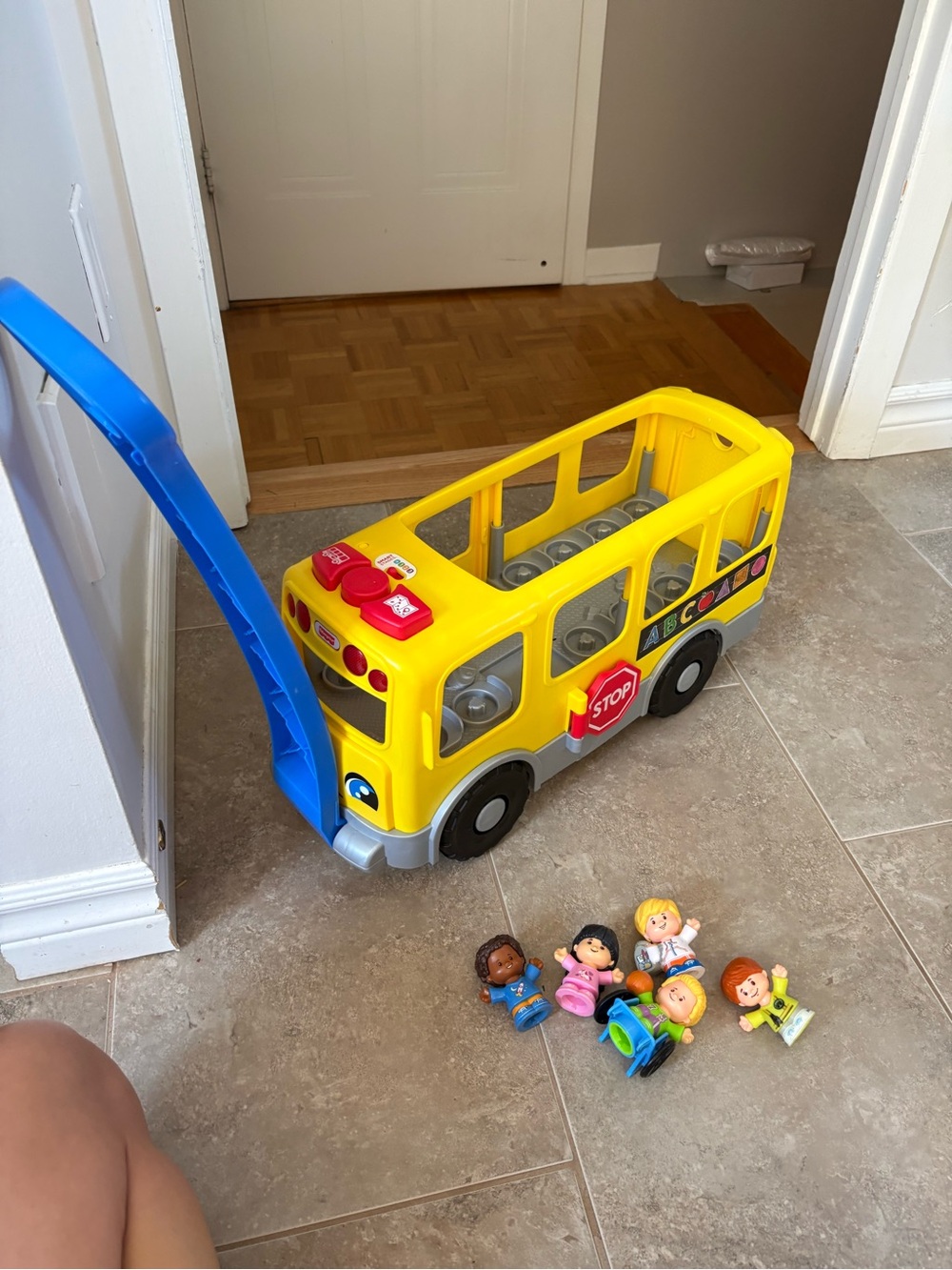 Fisher-Price little people Yellow School Bus Playset